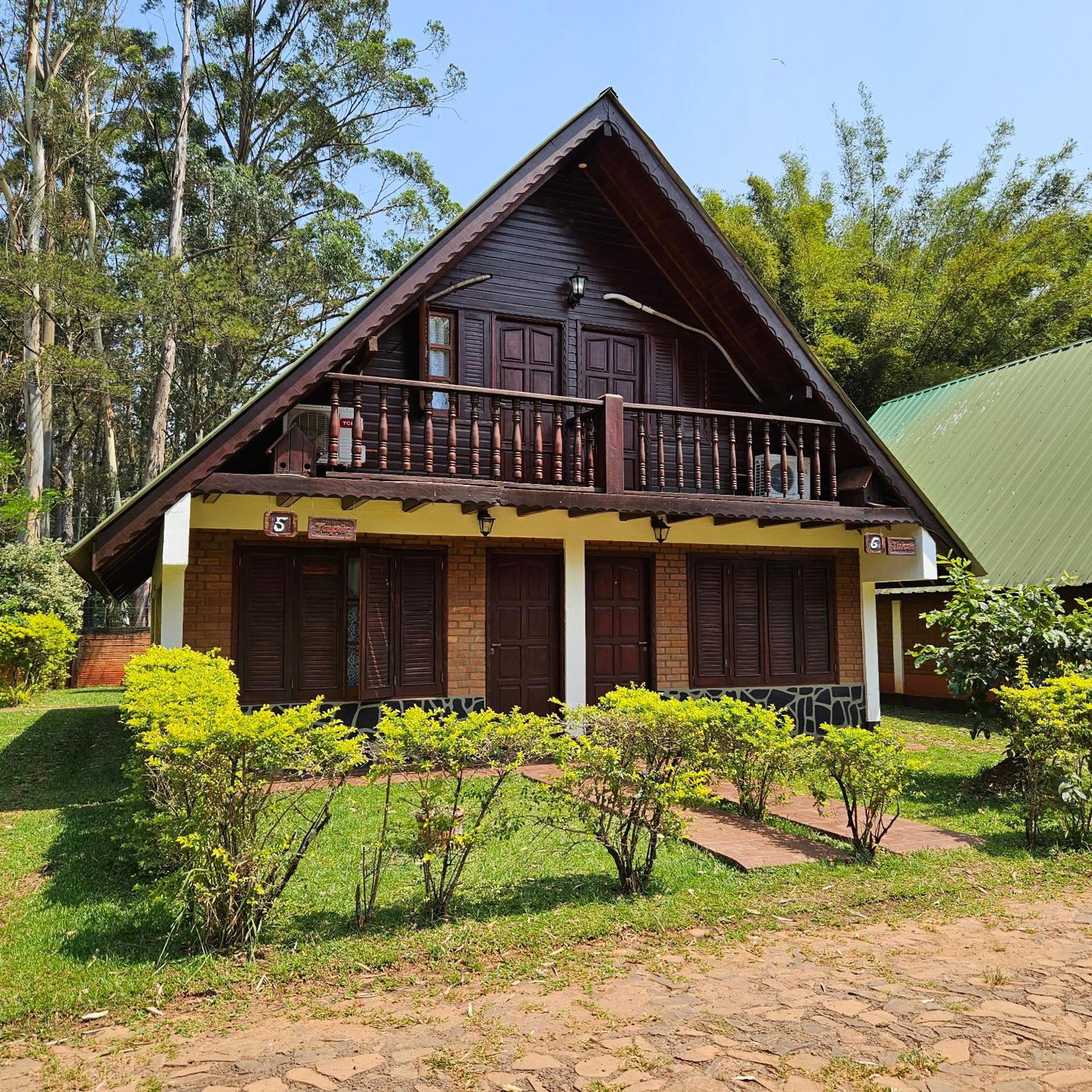 Cabanas El Refugio Del Mensu Пуэрто-Игуасу Экстерьер фото